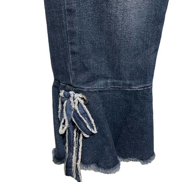 FOR THE REPUBLIC SIZE 4 SLIGHTLY DISTRESSED CROPPED JEANS WITH RAW HEMMING - Picture 2 of 5